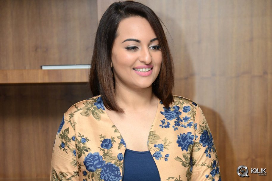 Sonakshi-Sinha-Interview-About-Lingaa-Movie